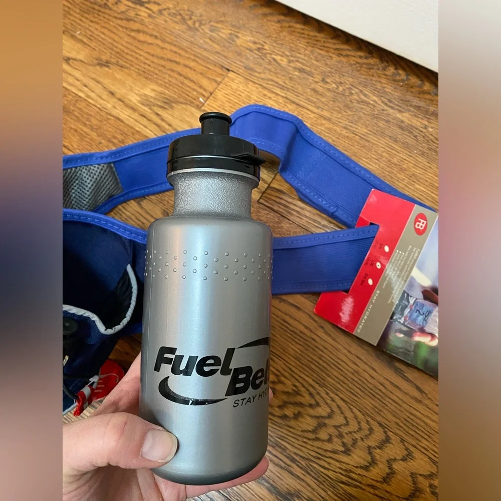 NWT Running Hydration FuelBelt (L/XL) in Blue